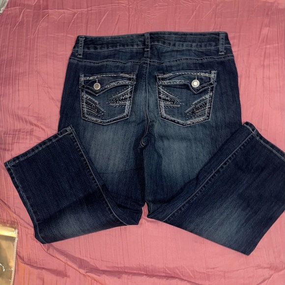 Maurices Dark Wash Women's Jeans - Classic Pocket Detail Size 12
pr#3 - Picture 4 of 6